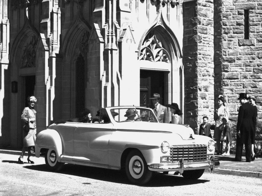  Dodge Custom Convertible 1946 года  (фото 4 из 4)